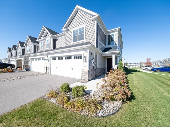 1501 Dogwood Ln, Carver, MN 55315