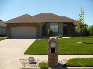 5151 S Fieldstone Rd, Battlefield, MO 65619