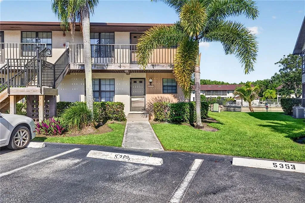 2 bed, 2.0 bath, 809 sqft, $1,600 — Photo 1