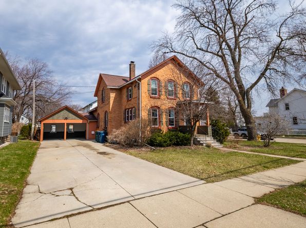 476 Linden St
