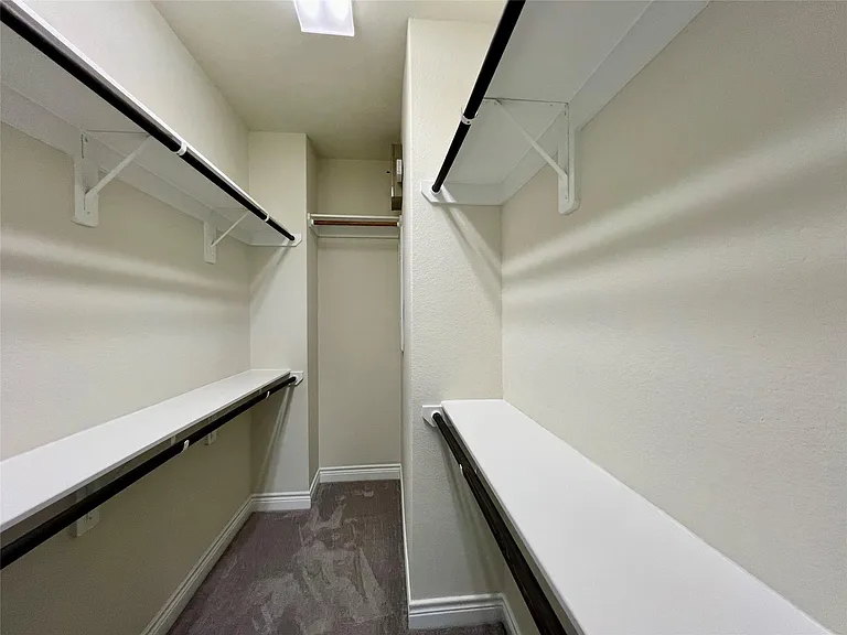 10916 Cannes Memorial Dr — Photo 16
