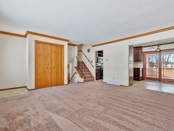 5th image of 6733 Dale Ave NW