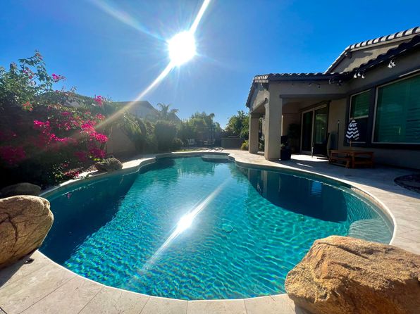 3280 E Coconino Dr