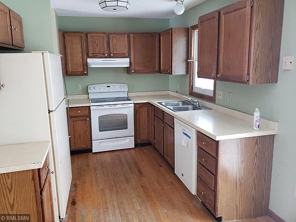 3rd image of 14632 Greenridge Ln