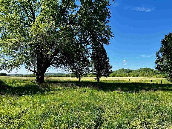 2nd image of 2775 Gallia Pike