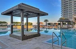 Beach Club Two Condo — Photo 2