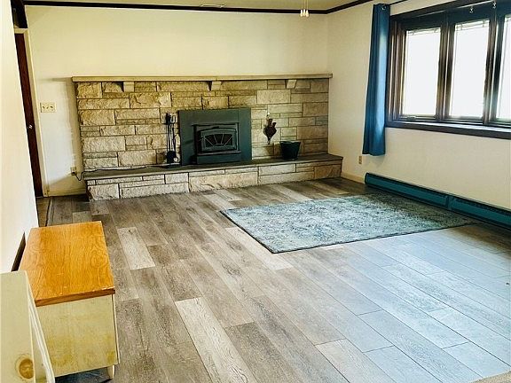 3rd image of 1419 Quail Ln