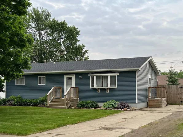 97 W Morgan St, Sandusky, MI 48471