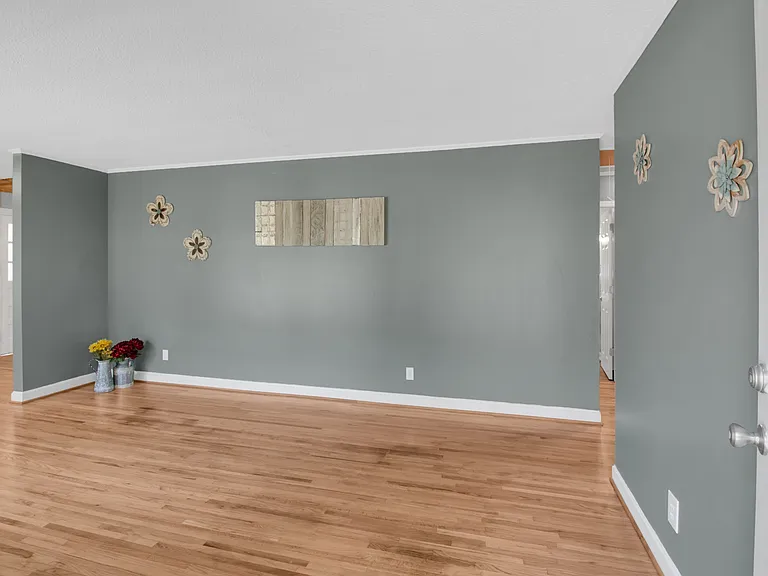 134 Hamilton St — Photo 6