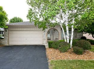 8919 Ridge Ln, Orland Hills, IL 60487