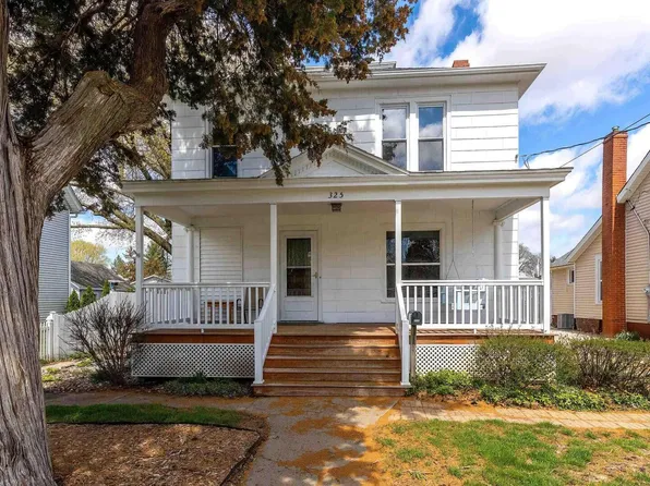 325 E Park St, Geneseo, IL 61254