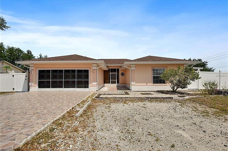 1st image of 101 Alcala Dr