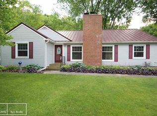 2117 Clinton Ave, Saint Clair, MI 48079