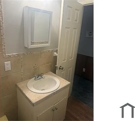 823 Winn St — Photo 12