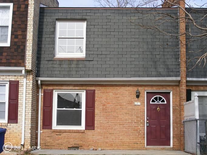 1st image of 617 W 11th St