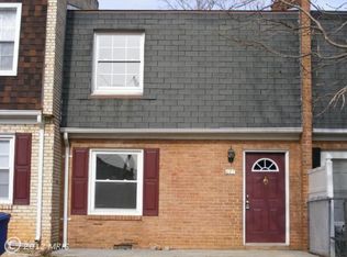 617 W 11th St, Front Royal, VA 22630