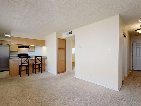 5th image of 4200 Montgomery Blvd NE APT 205