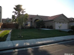 555 Zinfandel St, Los Banos, CA 93635