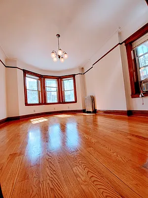 Rented by Compass | media 27