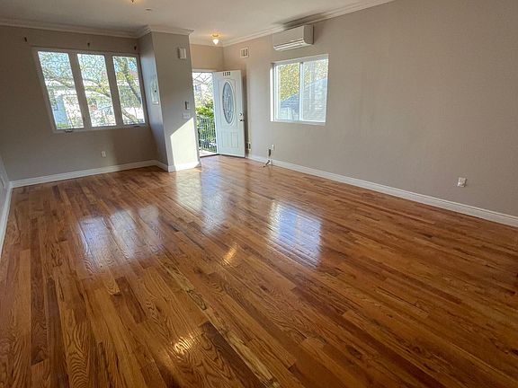 5th image of 1134 Olympia Blvd #1