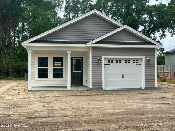 406 Hadnot Avenue, Maysville, NC 28555