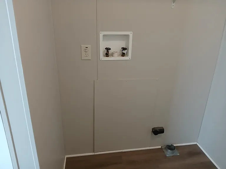 48 Oak St — Photo 13