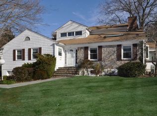 33 Lewis Pl, New Rochelle, NY 10804