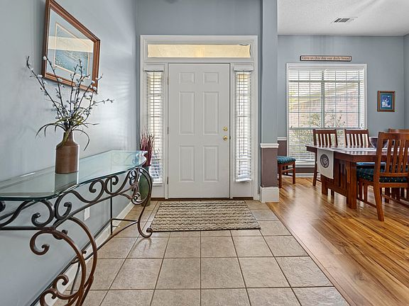 5th image of 155 Winding Creek Dr