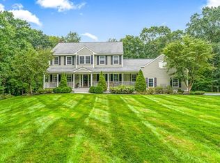 45 Gray St, North Andover, MA 01845