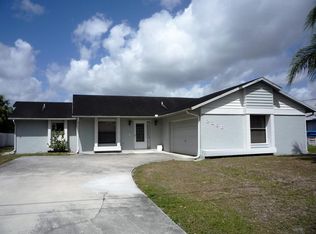 2366 SE Montauk St, Port Saint Lucie, FL 34952
