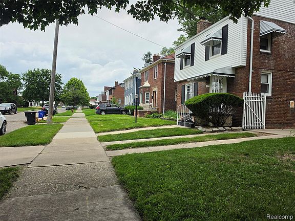 3rd image of 15832 Griggs St