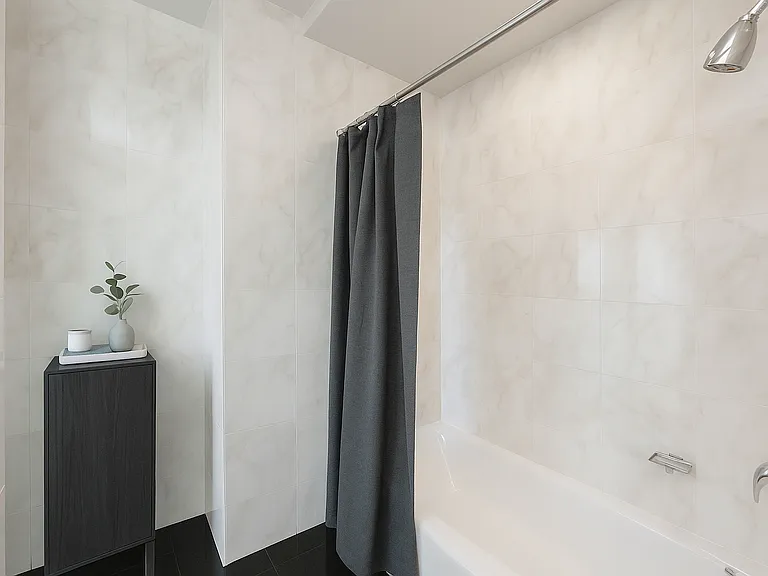 420 E 61st St #21L — Photo 13