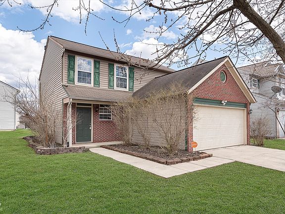 2nd image of 3915 Planewood Dr