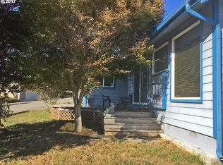 16577 Foster Rd, Brookings, OR 97415