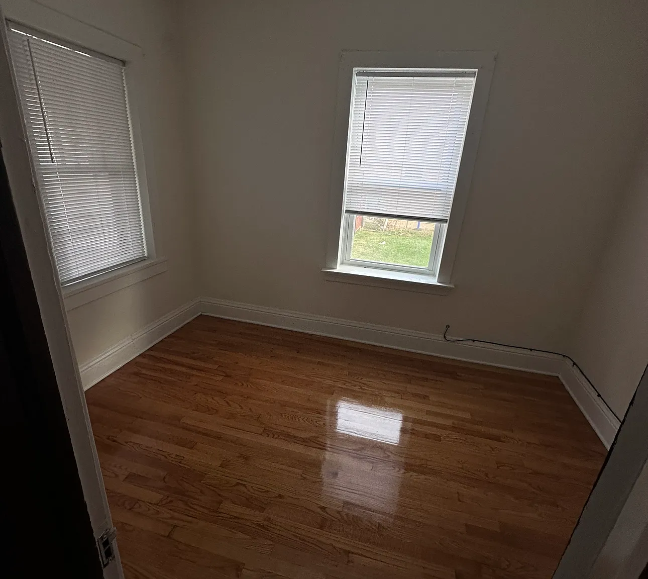 3 bed, 1800 sqft, $1,700 — Photo 3