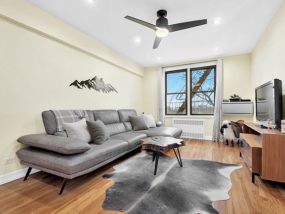 3rd image of 1811 Ocean Pkwy APT 5L