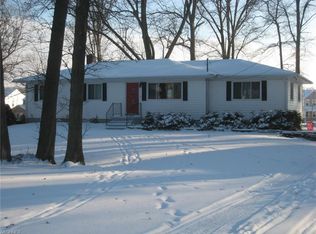 213 Nutwood Dr, Tallmadge, OH