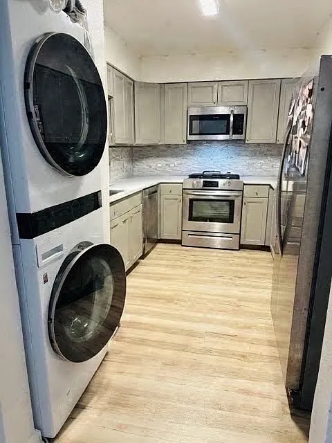 3 bed, 1221 sqft, $3,850 — Photo 1