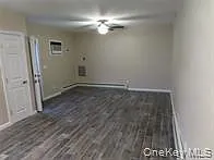 29 B Deer Park Ave #B — Photo 4