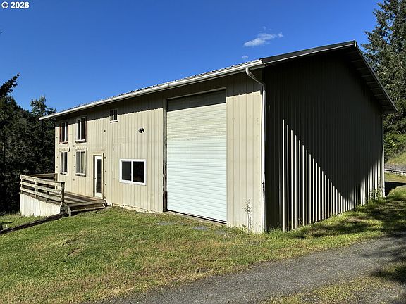5th image of 464 Homestead Dr