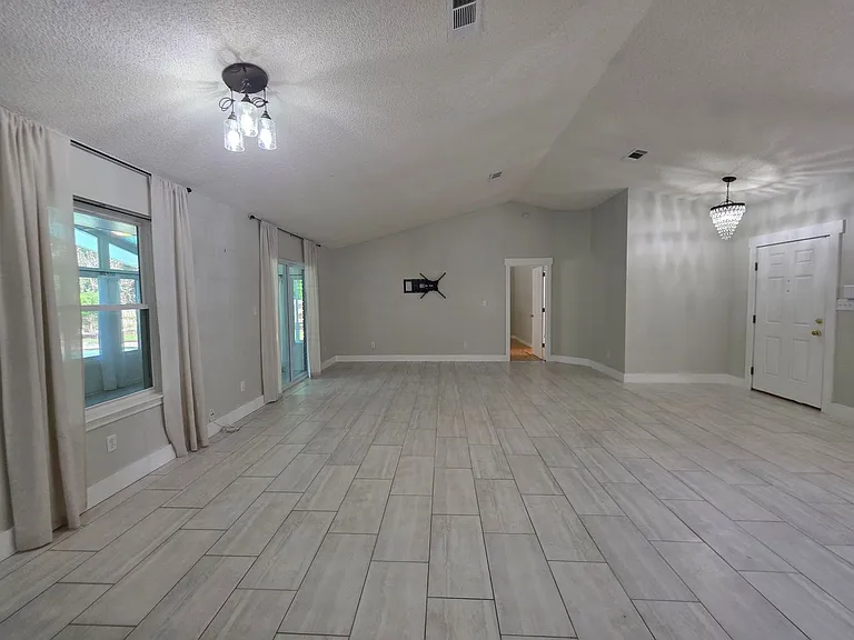 3429 Jubilee Dr — Photo 6