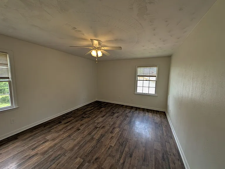 1060 Sandy Springs Rd NW — Photo 25
