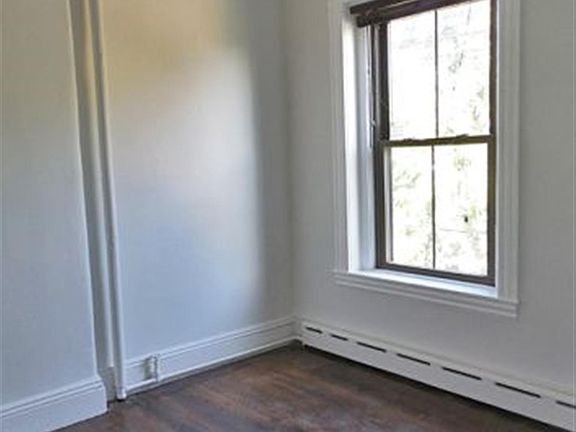 3rd image of 106 Willow St #2