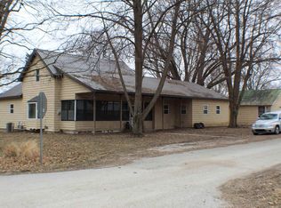 210 N Spring St, Laketon, IN 46943