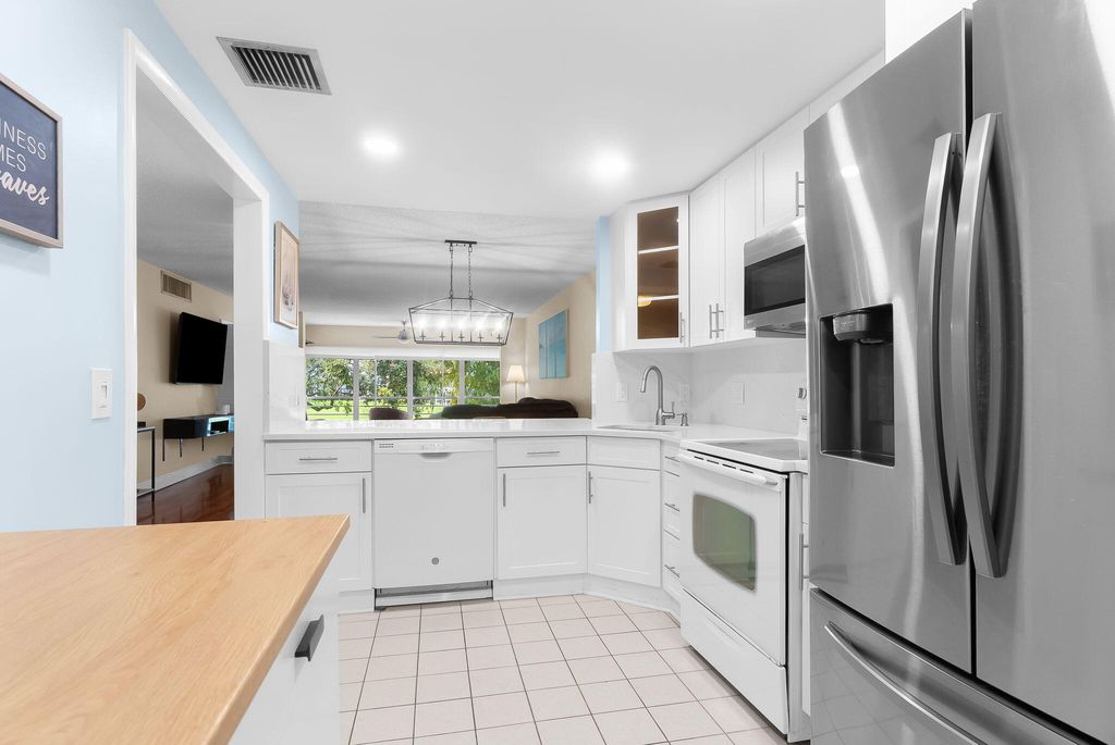 4007 N Cypress Drive #208, photo 6