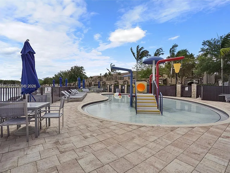 9101 SW 169th Pl — Photo 41