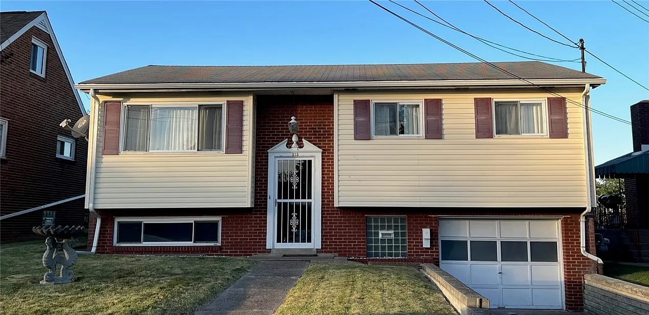 313 Charles St photo 1