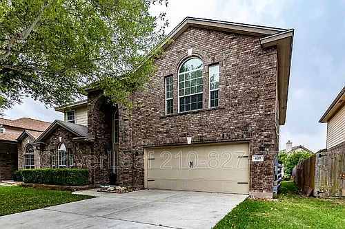 409 Loch Lomond Dr Photo 1