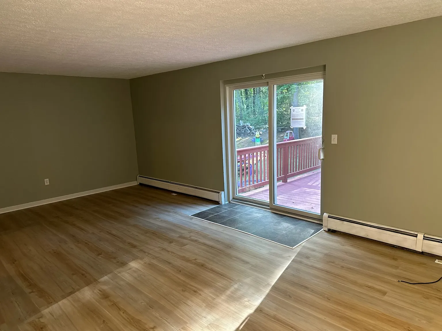 3 bed, 1.5 bath, $2,795 — Photo 2