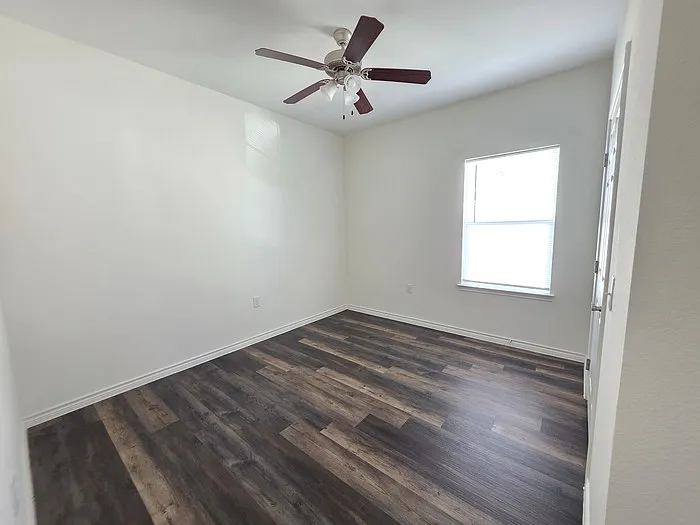 6202 White Oak Dr — Photo 8